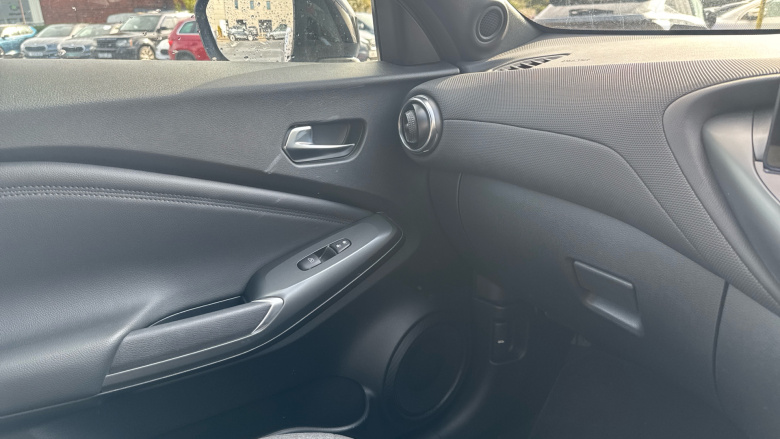 Nissan Juke 1.6 Hybrid N-Connecta 5dr Auto Hybrid Hatchback